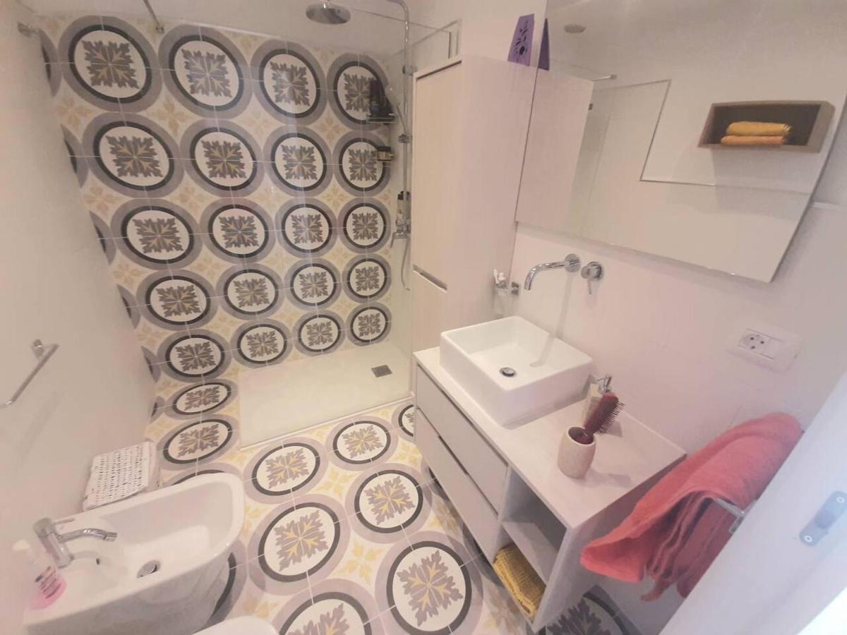 1 Bedroom Giuly Sea Views In Los Cristianos Los Cristianos  Kültér fotó